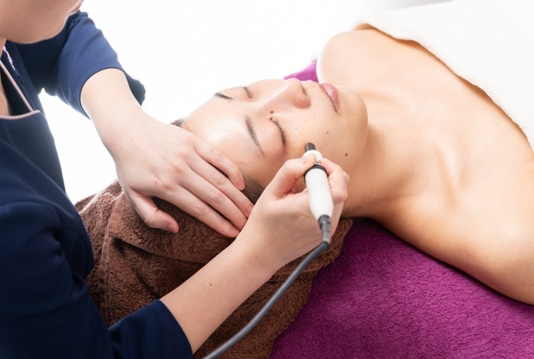 広島エステシミ　シミ取りエステ